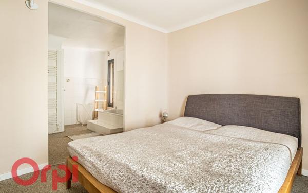 Appartement à vendre    3 pièces •  Bandol