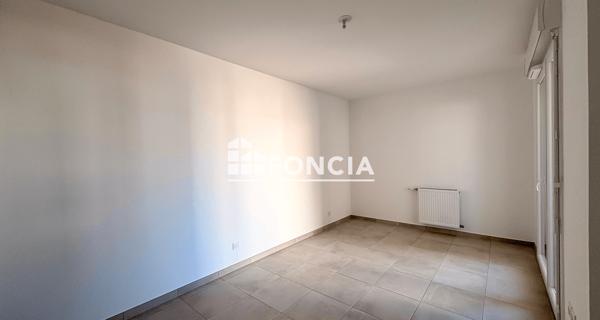 Location Appartement 2 pièces 49.4 m² - Morières-lès-avignon 84310