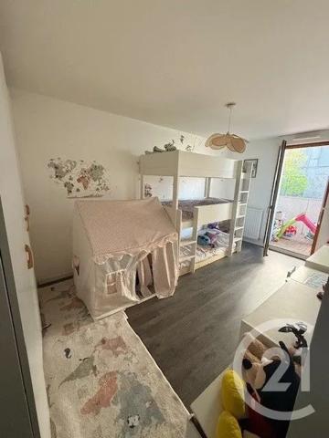 Appartement F4 à vendre  4 pièces - 87 m 2   GENNEVILLIERS  - 92