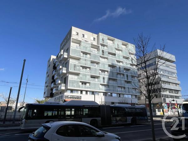 Appartement F4 à vendre  4 pièces - 87 m 2   GENNEVILLIERS  - 92