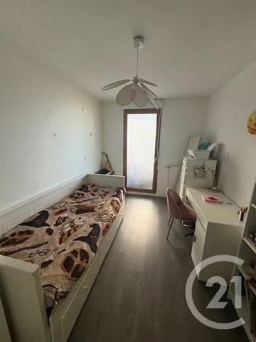 Appartement F4 à vendre  4 pièces - 87 m 2   GENNEVILLIERS  - 92