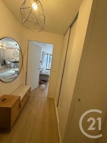 Appartement F4 à vendre  4 pièces - 87 m 2   GENNEVILLIERS  - 92