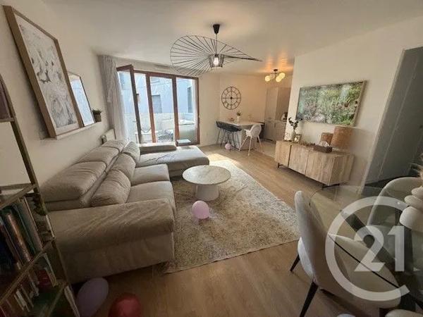 Appartement F4 à vendre  4 pièces - 87 m 2   GENNEVILLIERS  - 92
