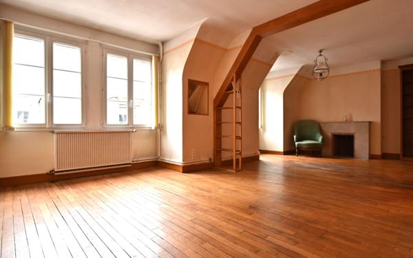Appartement à vendre    3 pièces • 117,87 m2 Abbeville