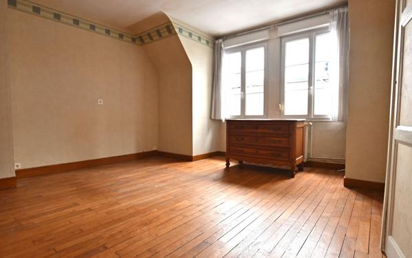 Appartement à vendre    3 pièces • 117,87 m2 Abbeville