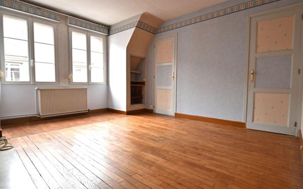 Appartement à vendre    3 pièces • 117,87 m2 Abbeville