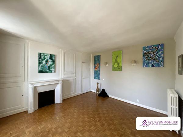 MAISON BOURGEOISE