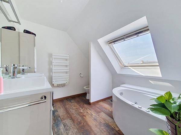 Maison Lesneven 6 pièce(s) 101 m2 , Lesneven