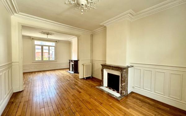 Maison à vendre    4 pièces • 146 m2 Saint-Quentin