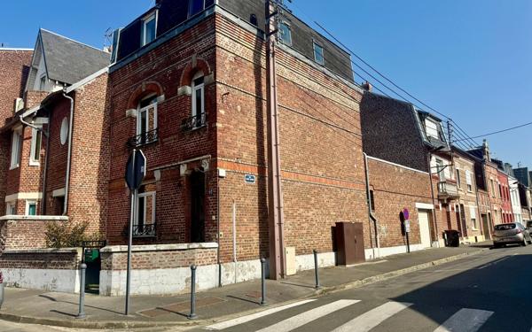 Maison à vendre    4 pièces • 146 m2 Saint-Quentin