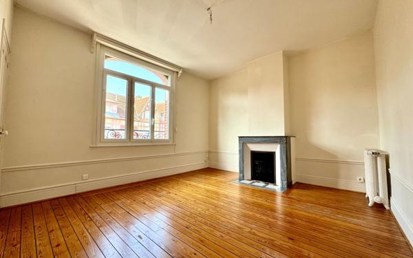 Maison à vendre    4 pièces • 146 m2 Saint-Quentin