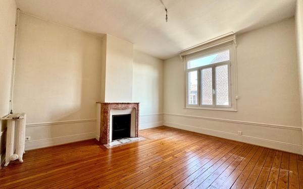 Maison à vendre    4 pièces • 146 m2 Saint-Quentin