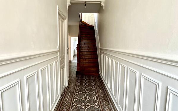 Maison à vendre    4 pièces • 146 m2 Saint-Quentin