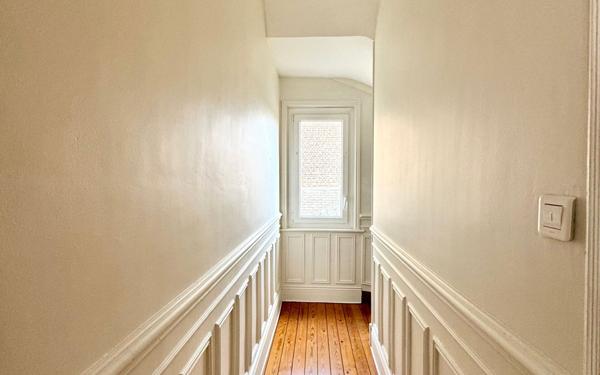 Maison à vendre    4 pièces • 146 m2 Saint-Quentin