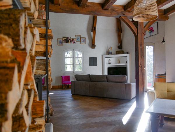 Maison moderne et rénovée de 280m² avec jardin, vignobles et prairies sur plus d'1 hectare à seulement 10 minutes de Brissac-Quincé