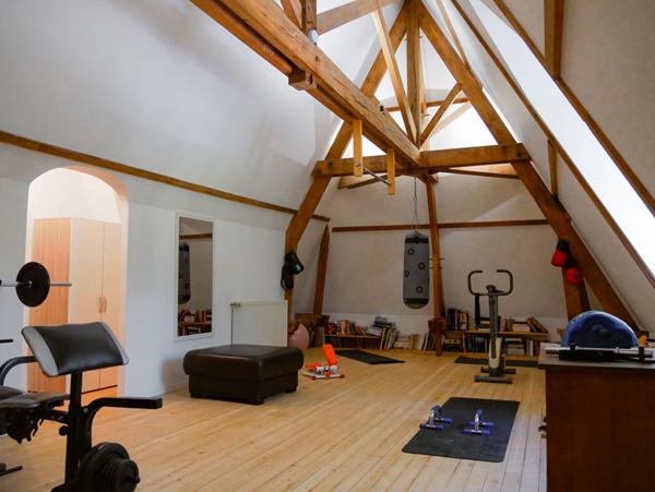 Maison moderne et rénovée de 280m² avec jardin, vignobles et prairies sur plus d'1 hectare à seulement 10 minutes de Brissac-Quincé