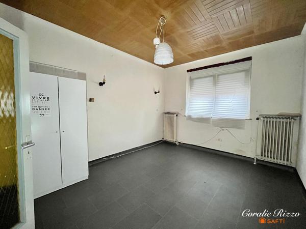 IMMEUBLE A RENOVER - L'HOPITAL