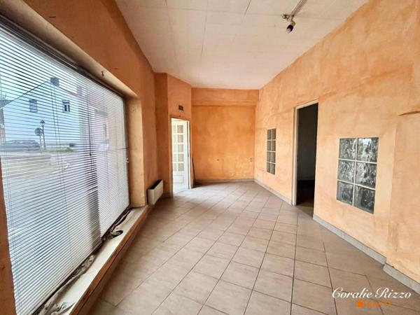 IMMEUBLE A RENOVER - L'HOPITAL