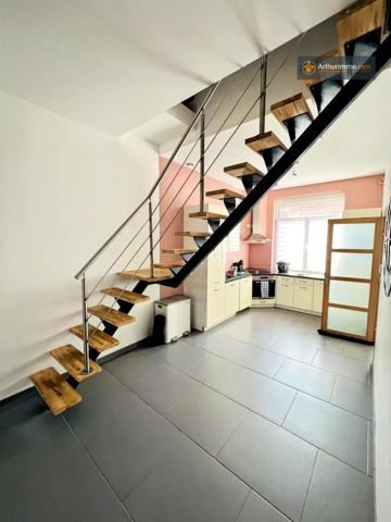 Vente                                                      Maison
                        
                     6 pièces                      107 m2                     à Roubaix