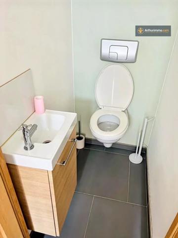 Vente                                                      Maison
                        
                     6 pièces                      107 m2                     à Roubaix