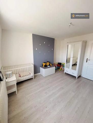 Vente                                                      Maison
                        
                     6 pièces                      107 m2                     à Roubaix