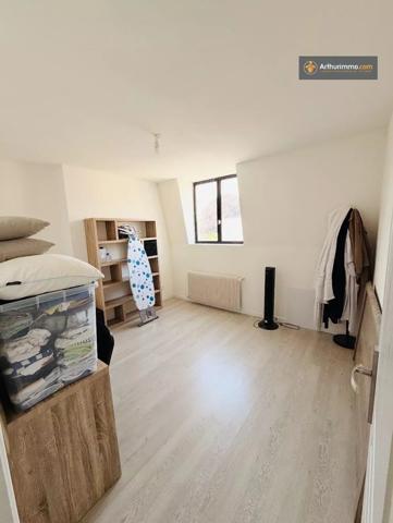 Vente                                                      Maison
                        
                     6 pièces                      107 m2                     à Roubaix
