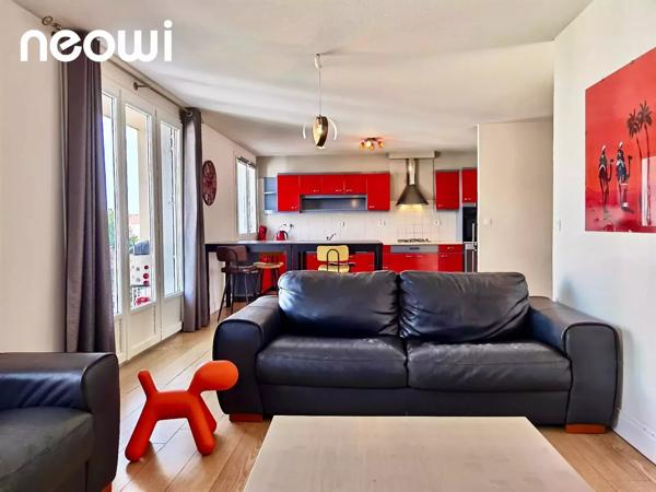 SPACIEUX T4 en DUPLEX avec GARAGE, BALCON et BEAUX VOLUMES