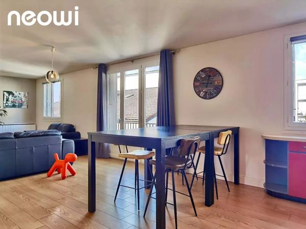SPACIEUX T4 en DUPLEX avec GARAGE, BALCON et BEAUX VOLUMES