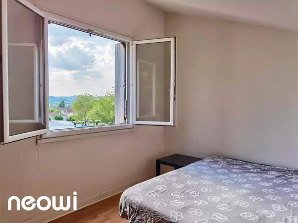 SPACIEUX T4 en DUPLEX avec GARAGE, BALCON et BEAUX VOLUMES