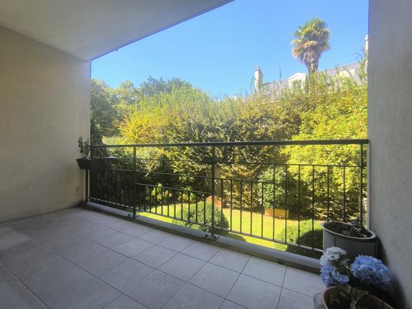 ARISTIDE BRIAND - T4 AVEC BALCON ET PARKING