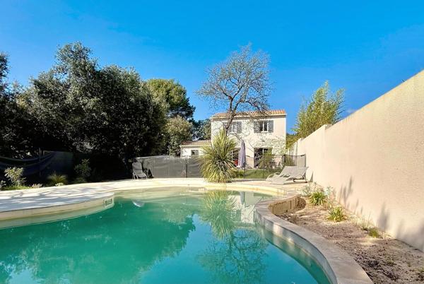 Villa T7 avec piscine