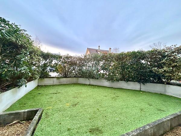 Appartement Carrieres Sous Poissy 2 pièce(s) 44 m2 181 000 € **  - Référence  9041