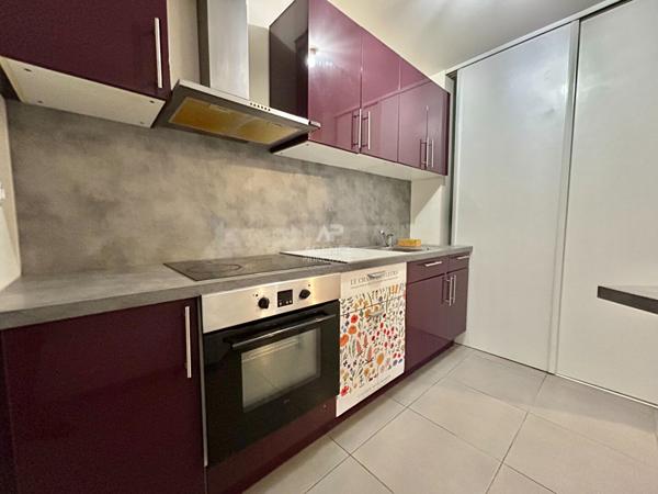 Appartement Carrieres Sous Poissy 2 pièce(s) 44 m2 181 000 € **  - Référence  9041