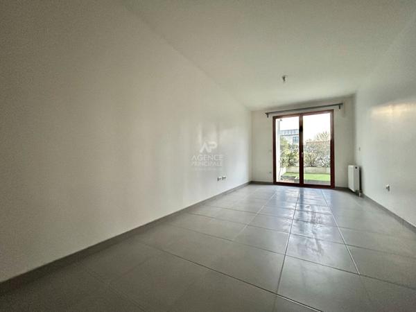 Appartement Carrieres Sous Poissy 2 pièce(s) 44 m2 181 000 € **  - Référence  9041