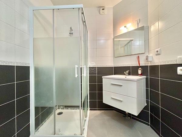 Appartement Carrieres Sous Poissy 2 pièce(s) 44 m2 181 000 € **  - Référence  9041