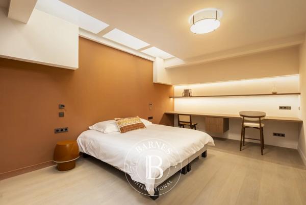 Paris 7ème, Appartement 3 Chambres -  179 m² à vendre