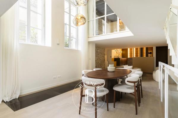 Paris 7ème, Appartement 3 Chambres -  179 m² à vendre