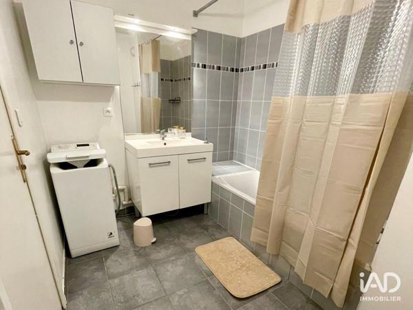 Location appartement 2 pièces 51 m² Vaulx-en-Velin