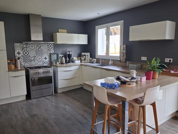 Ormesson-sur-Marne (94490) MAGNIFIQUE MAISON de PLAIN PIED avec 3 chambres, garage et jardin