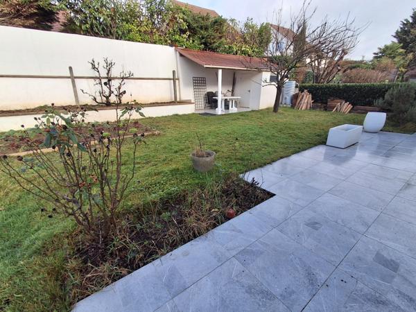 Ormesson-sur-Marne (94490) MAGNIFIQUE MAISON de PLAIN PIED avec 3 chambres, garage et jardin