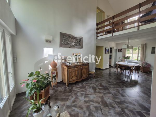 Maison
         8 pièces
        - 174 m² 325 000 € *