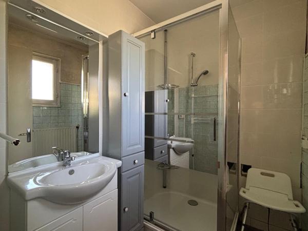 PARAY-LE-MONIAL – Maison familiale de 115 m², 4 chambres, double garage et grand terrain clos