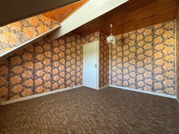 PARAY-LE-MONIAL – Maison familiale de 115 m², 4 chambres, double garage et grand terrain clos