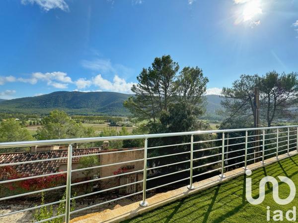 Maison 4 pièces de 82 m² à Signes (83870)