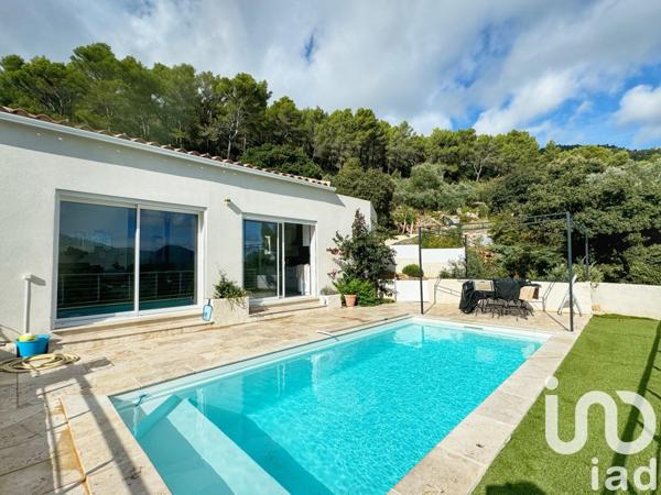 Maison 4 pièces de 82 m² à Signes (83870)