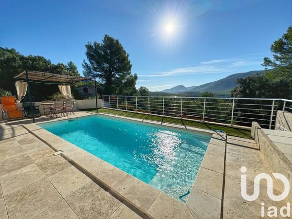 Maison 4 pièces de 82 m² à Signes (83870)