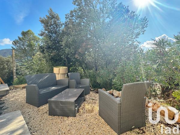 Maison 4 pièces de 82 m² à Signes (83870)