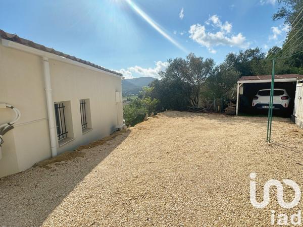 Maison 4 pièces de 82 m² à Signes (83870)