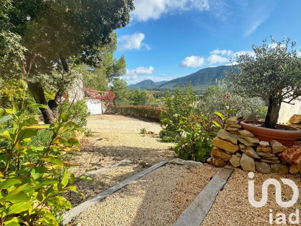 Maison 4 pièces de 82 m² à Signes (83870)