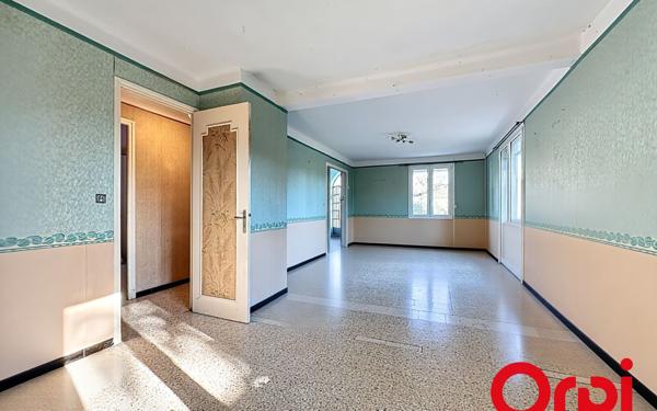 Maison à vendre    5 pièces •  Saint-Nazaire-de-Pézan